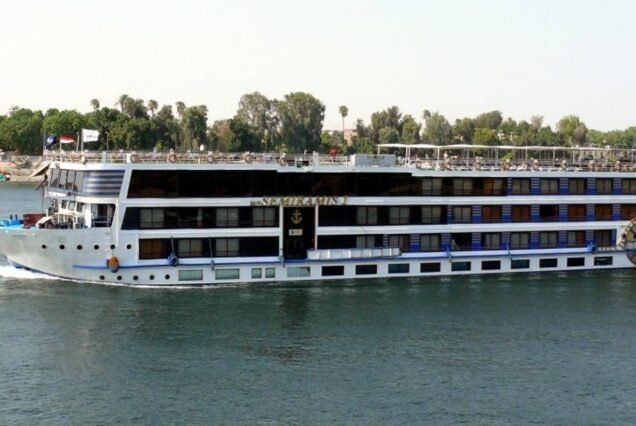 7-Day Cairo and Nile Cruise by Flight